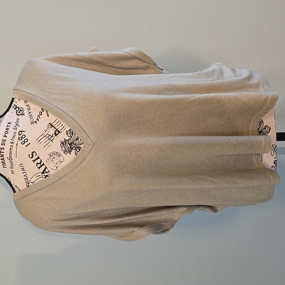 V-neck Tee - Picture 1 of 6